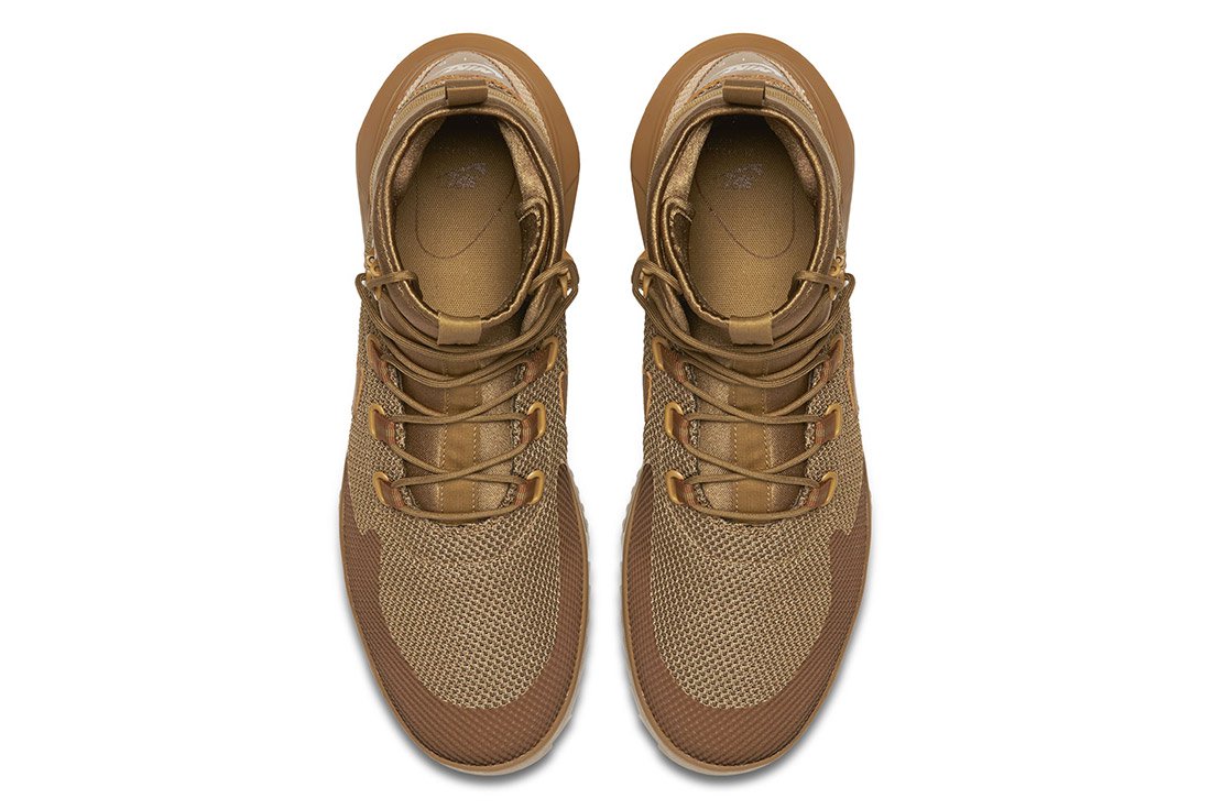 Nike Air Wild Mid Trail Shoe Tan