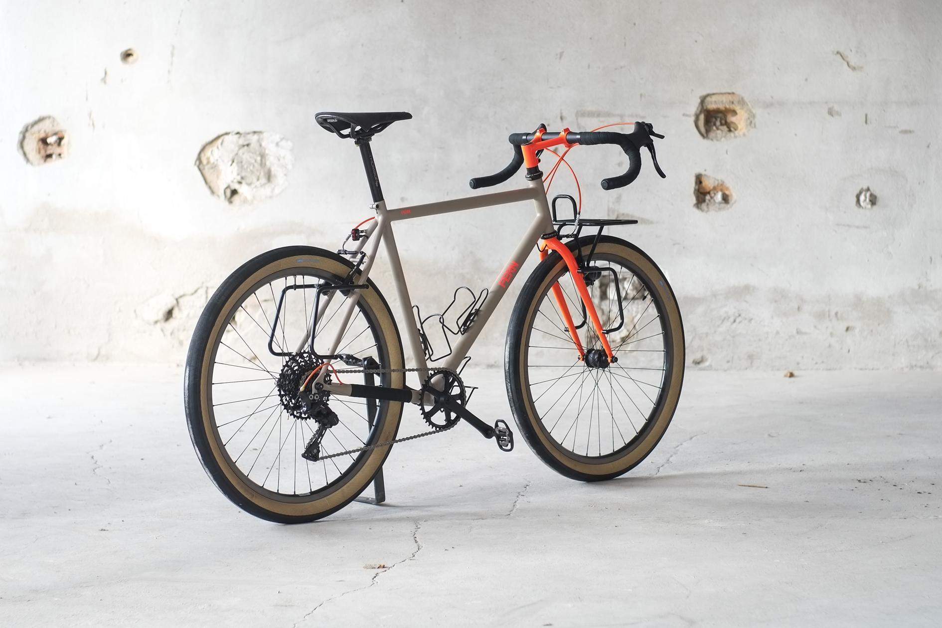 Fern Chuck Touring Bike