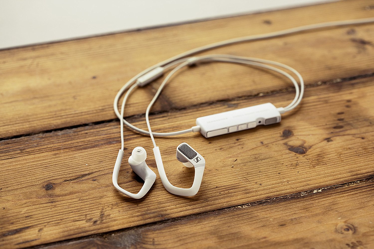 Sennheiser-Ambeo-Headset-1