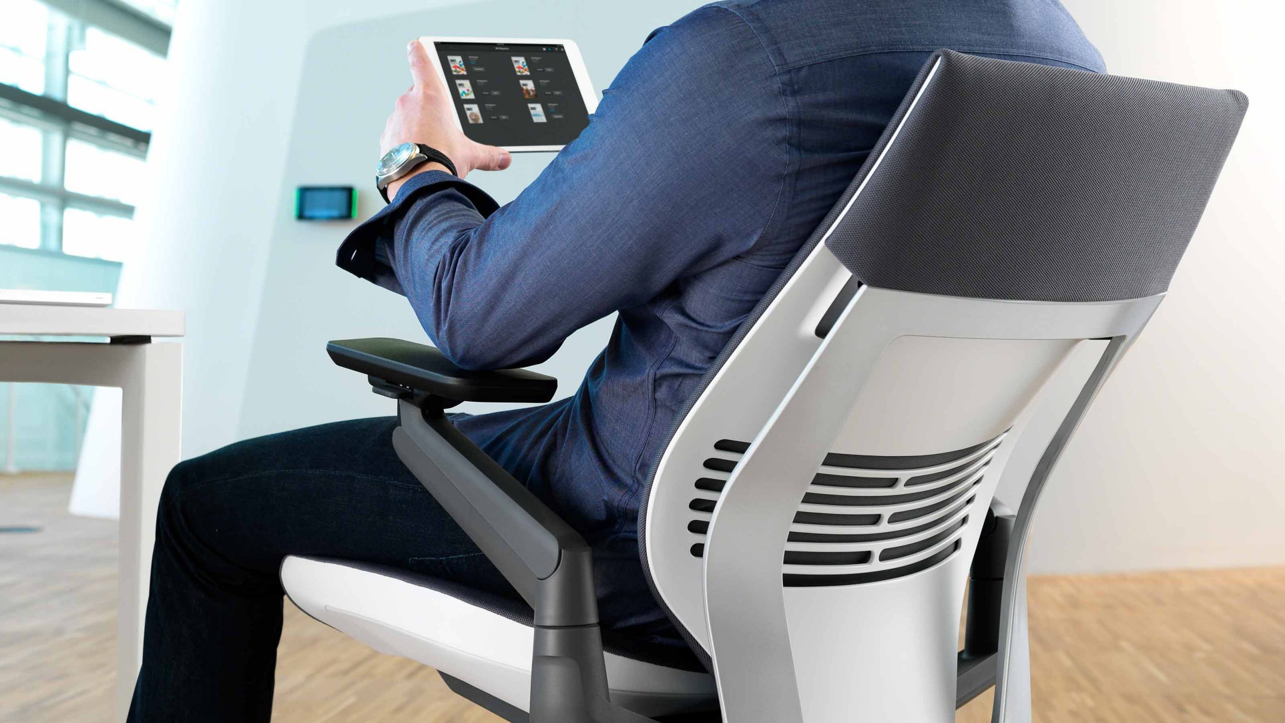 steelcase gesture 2