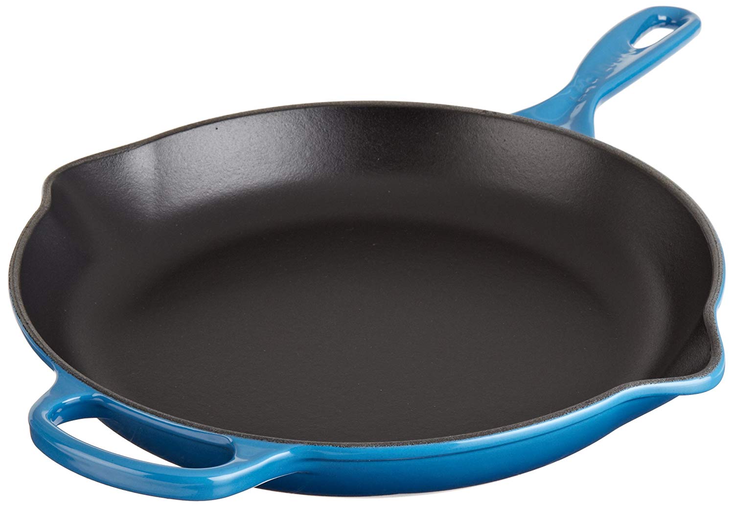 Le Creuset Signature Cast Iron Skillet 4